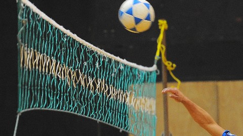 El ecuavoley despierta las mismas pasiones que el futbol en la comunidad ecuatoriana de Chicago. 