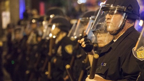 Buscan terminar con abuso policial.