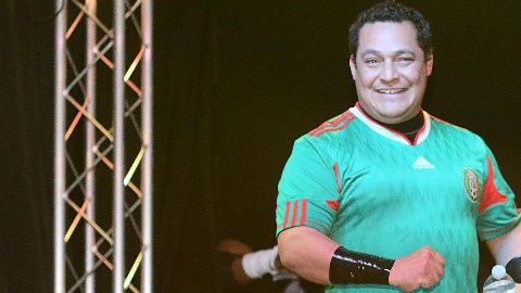 Golden Star estuvo ausente cuatro meses y dice que regresa para acabar con los tramposos.