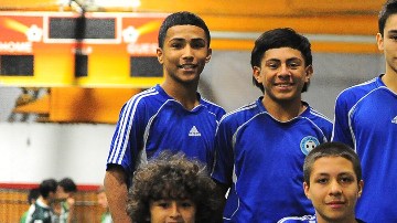 El Dynamic FC es el equipo donde surgió Baltazar Durán (de pie, segundo de izq. a der.), finalista del programa Sueño MLS 2015.