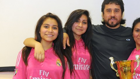 El Inter está formado por Yasmin, Jessica, el entrenador y padre de la familia Gilberto Magallanes, su esposa Rosaura Carbajal, la dueña del equipo, y la menor de las hijas, Joanna.