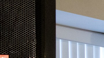 El alcalde de Chicago Rahm Emanuel al anunciar el plan de ejecución para el aumento de salario mínimo en la organización Mujeres Latinas en Acción, en el barrio de Pilsen.