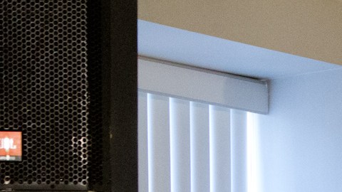 El alcalde de Chicago Rahm Emanuel al anunciar el plan de ejecución para el aumento de salario mínimo en la organización Mujeres Latinas en Acción, en el barrio de Pilsen.