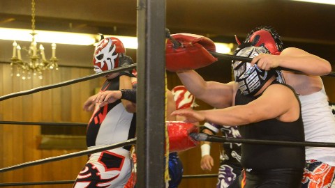 El 13 de septiembre una nueva empresa de lucha presentará la guerra ‘México vs Puerto Rico’ en Berwyn.