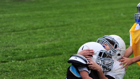 El equipo de futbol americano Harrison Park Panthers comienza a entrenar el lunes 27 de julio en Pilsen y las inscripciones ya están abiertas.