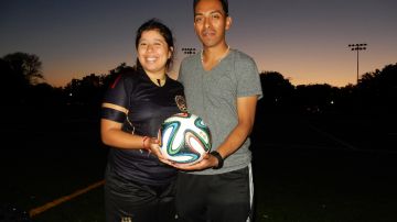 Jasmine Delgado y Amalio Gómez, responsables de volver a la vida el futbol de los lunes frente al Lago.