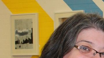 Giselle Mercier es la directora ejecutiva de Elevarte, la organización comunitaria en Pilsen, que ofrece cursos de arte para jóvenes y adultos.