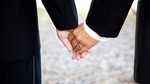 Hacen falta 12 votos para aprobar la medida SB10 en la Cámara de Representantes, lo que convertiría en legal el matrimonio gay en Illinois.