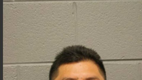 Manuel Mata (izquierda) y Joaquín Muneton deberán comparecer a Central Bond Court del condado de Cook hoy para una vista inicial del caso.