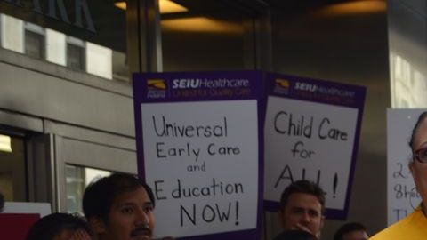 Karen Lewis, presidenta del CTU, dijo que el actual sistema preescolar de medio día no funciona para padres que necesitan programas confiables de todo el día para que puedan trabajar y mantener a sus familias.