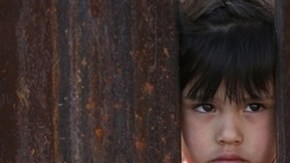Oscar Chacón, director de NALACC, dijo que la pobreza en Centroamérica tiene una larga trayectoria y afecta a niños y adolescentes.