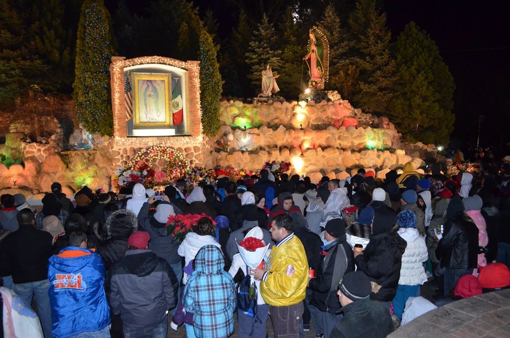 En Chicago, católicos se preparan para venerar a la Virgen de Guadalupe La Raza