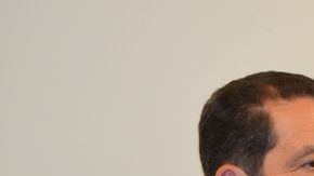 El comisionado del Condado de Cook Jesús ‘Chuy’ García, candidato a la Alcaldía de Chicago, en entrevista exclusiva con el semanario La Raza.