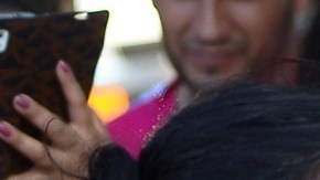 La Liga Latinoamericana dejó que las familias entregaran las medallas a sus jugadores.