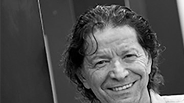 El autor mexicano Jorge Zepeda presentará su libro ‘Milena o el fémur más bello del mundo’ durante el festival literario.