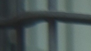 José López, cofundador del Centro Cultural Puertorriqueño junto a funcionarios electos y activistas afuera del Banco de Reserva Federal con sede en Chicago.