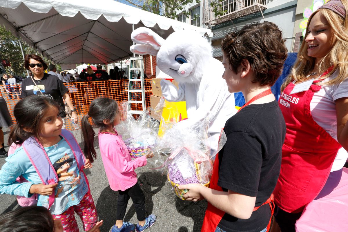 La tradición del Conejo y los Huevos de Pascua se celebra en varios parques de Chicago.