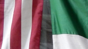 Los ganadores de la liga 5 de Mayo Soccer League se llevaron réplicas de los trofeos más importantes del mundo.