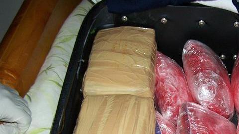 La fiscalía federal del Distrito Norte de Illinois anunció la detención y procesamiento de 15 personas de origen mexicano acusados de traficar drogas en Chicago y suburbios.