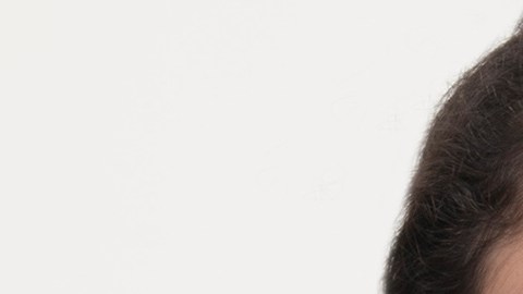 Amor Montes de Oca fue nombrada como Mujer Destacada 2016 de La Raza en la categoría arte y cultura.