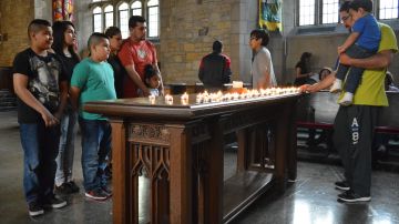 La vigilia para la familia Moreno fue realizada el lunes por la tarde en la iglesia University Church en Chicago.