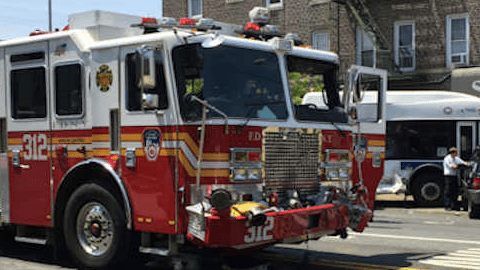 El incidente ocurrió en un edificio de apartamentos de tres pisos en el la primera cuadra al sur de la avenida Albany  en Garfield Park