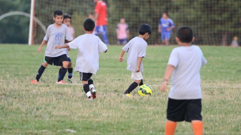 El Torneo Waukegan-Chicago Tuzos es para niños de hasta 18 años. En la foto, jugadores de la academia Tuzos Chicago Academy.