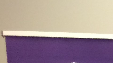 De izquierda a derecha primera fila: Citlali Maldonado, prima de EJ; Efraín Maldonado, padre de EJ; EJ Maldonado, receptor de un trasplante de hígado; Adilia García, abuela de EJ; Rachel Maldonado, madre de EJ; y Madeleine Maldonado, hermana gemela de EJ.  
De izquierda a derecha segunda fila: Marion Shuck, gerente de Asuntos Comunitarios de Gift of Hope; Kevin Cmunt, presidente de Gift of Hope; Juan Carlos Caicedo, director del Programa Hispano de Trasplantes del Hospital Northwestern Memorial; Juan García, abuelo de EJ; Jack D. Lynch, director de Asuntos Comunitarios de Gift of Hope; Beatriz Maldonado, abuela de EJ.