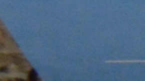 Jessica Guerrero (izq.) y María Sotelo han estado participando del programa Icebox Derby, donde niñas convierten refrigeradores reciclados en autos de carrera con paneles solares.