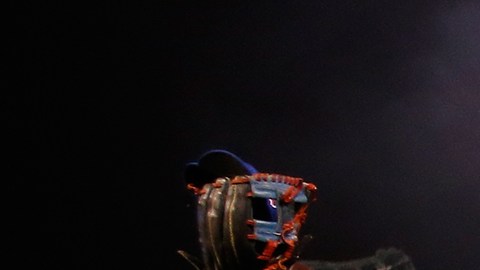 Los Cubas celebran su triunfo sobre San Francisco y su pase a la Serie de Campeonato de la Liga Nacional.