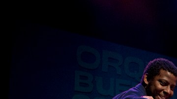 Omara Portuondo celebrará sus 86 años de gira por una decena de ciudades de EEUU.