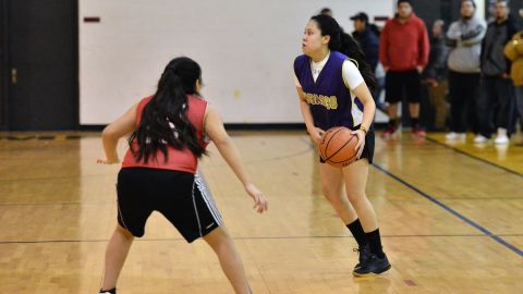 La final femenil del basquetbol es el domingo 4 de diciembre entre Lady Punishment y Las Saetas.