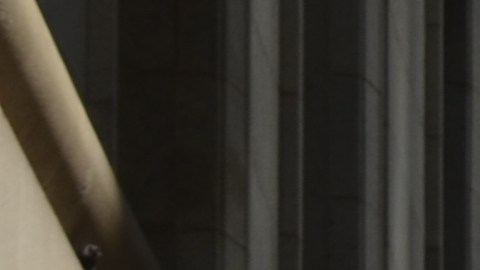 Activistas, religiosos y organizadores de la comunidad afuera del edificio del condado de Cook quieren que se arregle el sistema de tasación de impuestos a la propiedad que consideran roto. (Belhú Sanabria / La Raza)