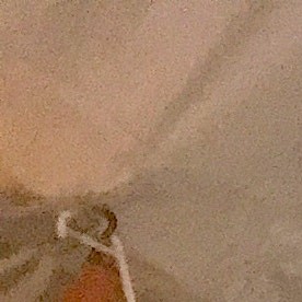 Los esposos Angélica García y Julio Tapia, originarios de México, son dueños de un pequeño negocio local. Ellos muestran lo mejor de los juguetes y artesanía de su país en festivales de Chicago y suburbios y a través de internet. (Belhú Sanabria / La Raza)