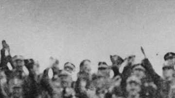 Informes aseguran que Hitler habría escapado a Sudamérica.