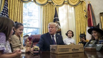 Los hijos de corresponsales de la Casa Blanca se reunieron con el presidente Trump.
