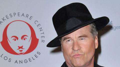 Caitlin dijo que Val se excedido considerablemente.