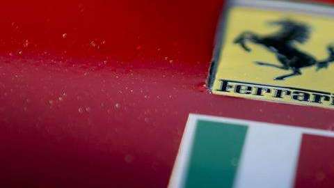 El auto tiene un valor de más de $300,000 dólares /EFE