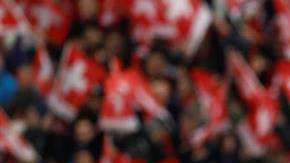 Los jugadores de Suiza celebran el pase de su selección al Mundial de Rusia 2018. (Foto: EFE/EPA/PETER KLAUNZER)