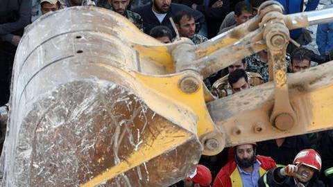 Zonas devastadas por el potente terremoto en Kermanshah. EFE