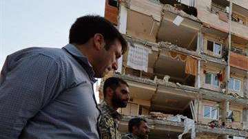 Muerte y destrucción deja potente terremoto en Irán. EFE