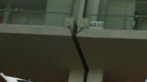 Hinchas peruanos animan a su equipo antes del partido de vuelta de la repesca al Mundial de Rusia 2018 frente a Nueva Zelanda, en el Estadio Nacional de Lima (Perú). (Foto: EFE/Ernesto Arias)