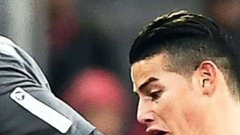 El colombiano del Bayern Munich James Rodriguez sufrió una conmoción cerebral. (Foto: EFE/EPA/CHRISTIAN BRUNA)