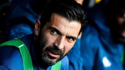 Gianluigi Buffon jugará con la Juventus este miércoles frente al Barcelona, en Champions League. (Foto: EFE/EPA/SIMONE ARVEDA)