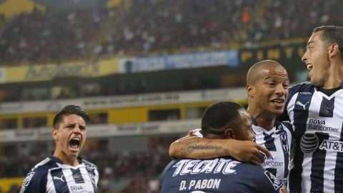 Rogelio Funes Mori hizo un doblete contra el Atlas. Monterrey tiene sentenciada la serie.
(Foto: EFE/Ulises Ruiz Basurto)