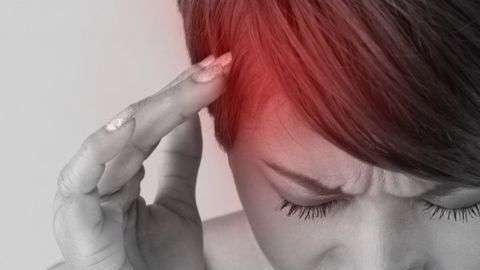 La migraña es una de las 7 condiciones que puede incapacitarte de por vida.