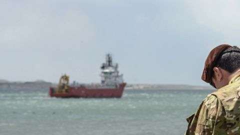 Los militares argentinos perdieron su buena reputación tras el régimen militar en los 70 y 80, y desde entonces reciben bajo presupuesto.