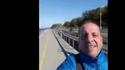 El grupo de argentinos quería llegar en bicicleta hasta el Brooklyn Bridge.