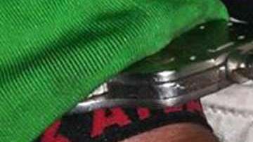 Un aficionado del Atlas intentó ingresar una pistola al estadio