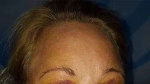 Russell Mason golpeó a su novia Sara Wheatley, cegado por los celos